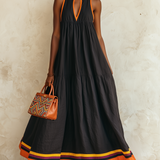Federica | Vestido maxi preto com babados e borda laranja e bainha multicolorida