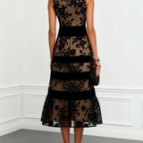 Vestido Midi Floral de Renda Preta Sem Mangas