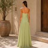Vestido Almudena™ | Elegância Sofisticada que Estiliza com Delicadeza