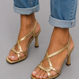 Cassie | Sandálias de Salto Golden Summer Charm