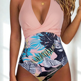 Maiô Folha Tropical – Decote em V e Estilo Escultural