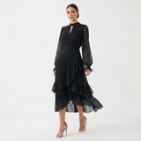 Mariana | Vestido Plissado com Mangas Românticas e Frufrus Assimétricos