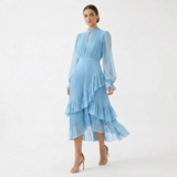 Mariana | Vestido Plissado com Mangas Românticas e Frufrus Assimétricos