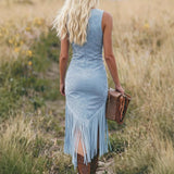 Diletta | Vestido midi em faux suede azul com zip dourada e franjas