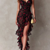 Vestido Floral Preto e Vermelho Chic com Costuras e Riscas