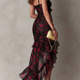 Vestido Floral Preto e Vermelho Chic com Costuras e Riscas