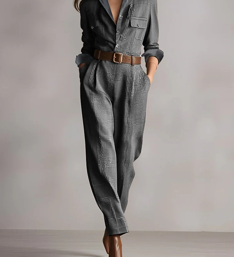 Anna | Conjunto Elegante em Xadrez Monocromático