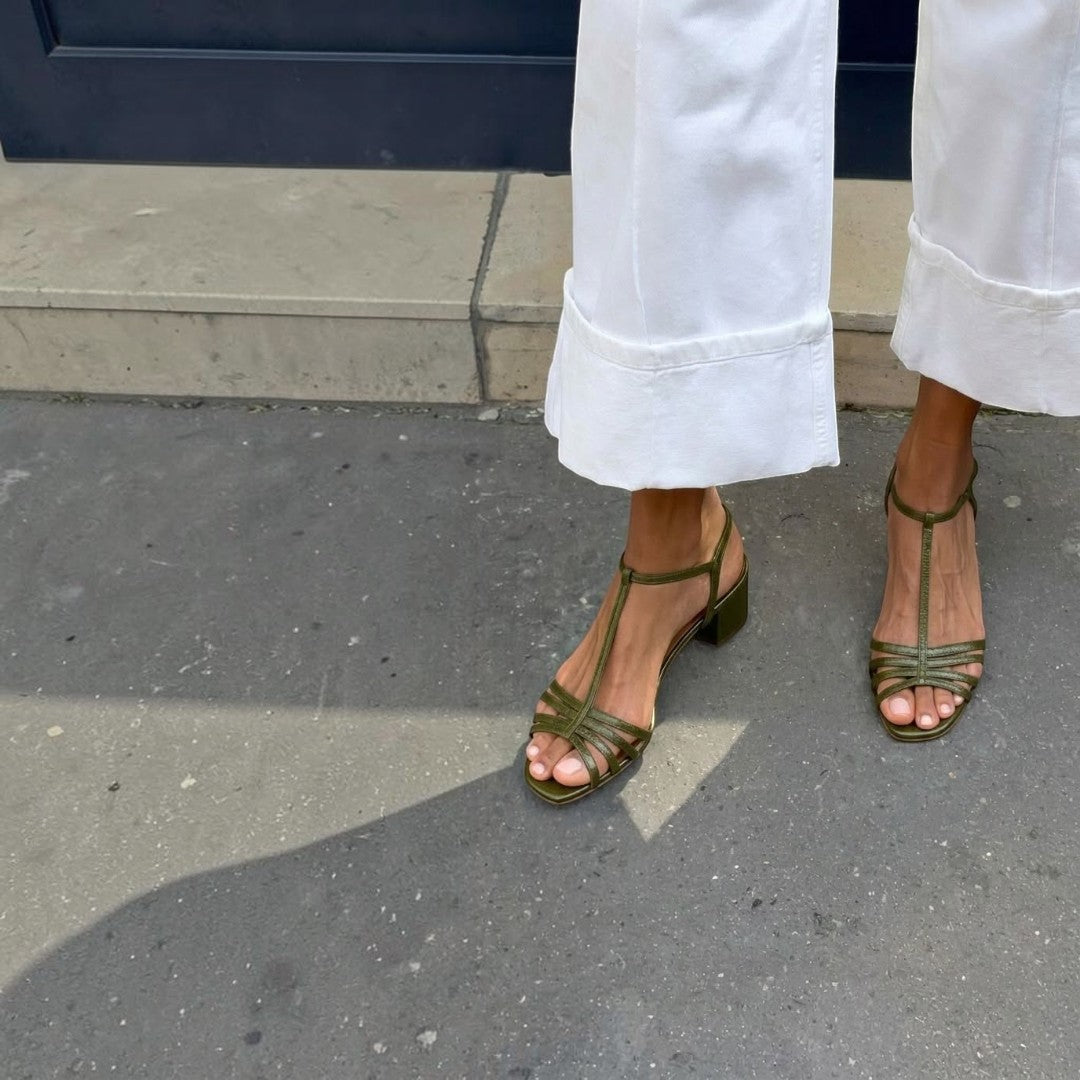 Allegra | Sandálias Douradas: Elegância Diária para Cada Dia