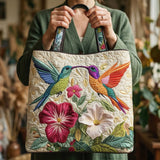 Bolsa acolchoada - Beija-flor e flores brancas