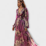 Cláudia – Vestido de Elegância Intemporal